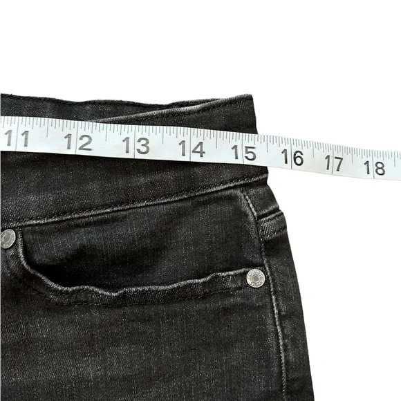 Talbots Simply Flattering 5 Pocket Boyfriend Jeans Black Size 8P - Picture 5 of 8